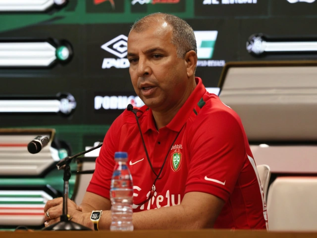 Técnico Mano Menezes Considera Mudanças no Time para o Jogo Contra o Palmeiras